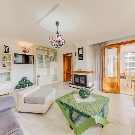 Apartamento Vivienda Con Piscina A 300 Metros De La Playa Muro Exterior foto